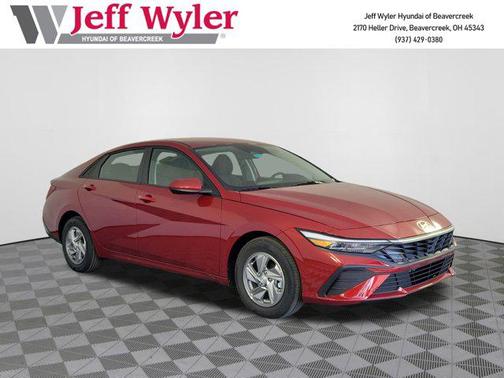 2025 Hyundai ELANTRA SE