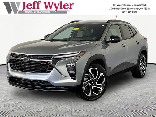 Sterling Gray Metallic 2025 Chevrolet Trax FWD 2RS
