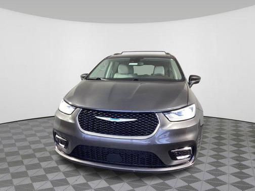 2021 Chrysler Pacifica Hybrid Touring L