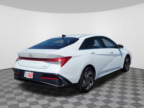 2025 Hyundai ELANTRA Limited
