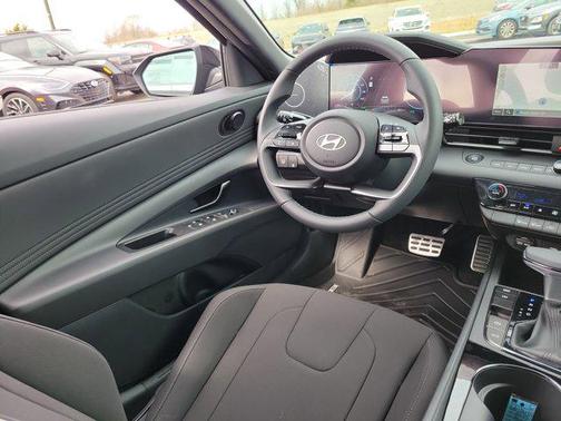 2025 Hyundai ELANTRA Sport