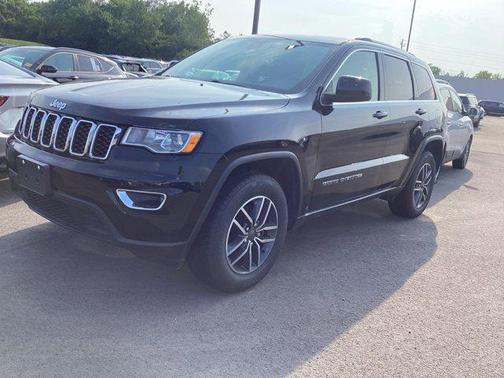2019 Jeep Grand Cherokee Laredo