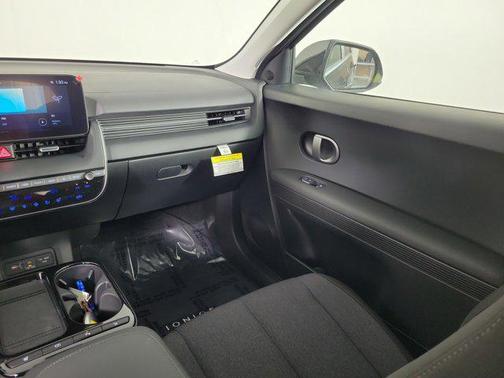 2026 Hyundai IONIQ 5 SE