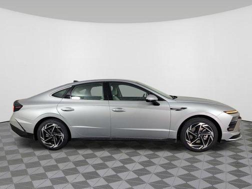 2026 Hyundai SONATA SEL