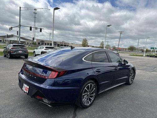 2022 Hyundai SONATA Limited