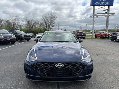 2022 Hyundai SONATA Limited