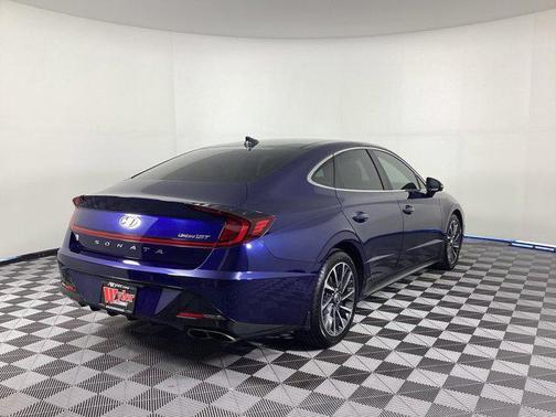 2022 Hyundai SONATA Limited