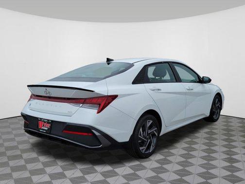 2025 Hyundai ELANTRA Sport
