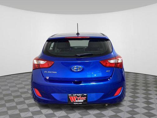 2017 Hyundai Elantra GT Base