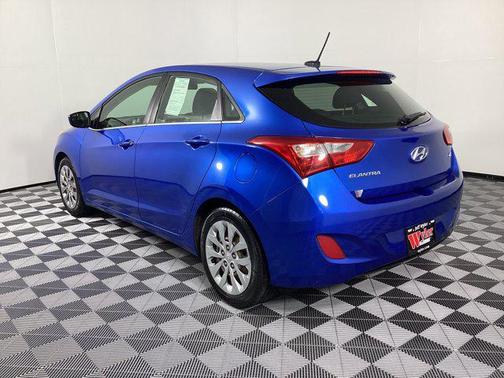 2017 Hyundai Elantra GT Base