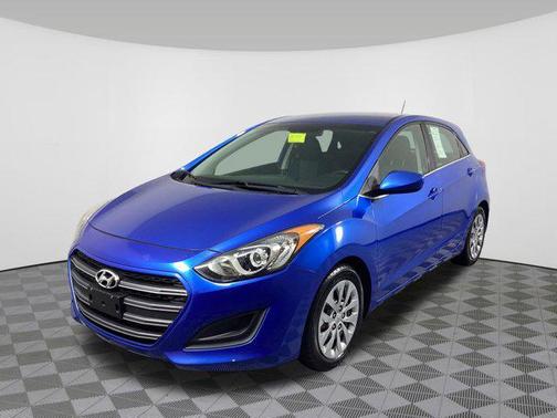 2017 Hyundai Elantra GT Base