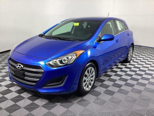 2017 Hyundai Elantra GT Base