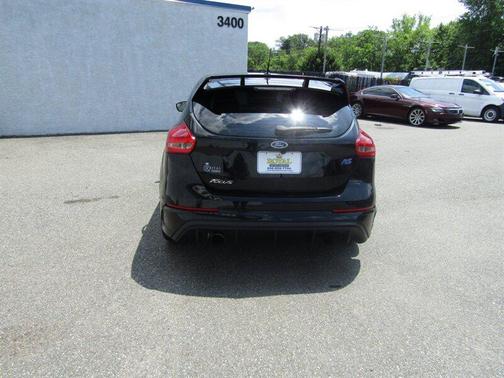 2017 Ford Focus RS Base