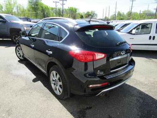 2017 INFINITI QX50 Base