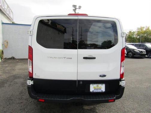 2016 Ford Transit-250 Base