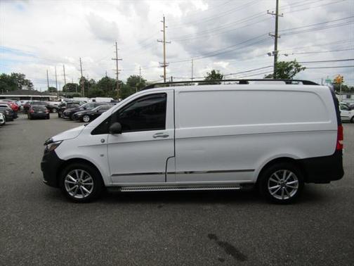2020 Mercedes-Benz Metris Base