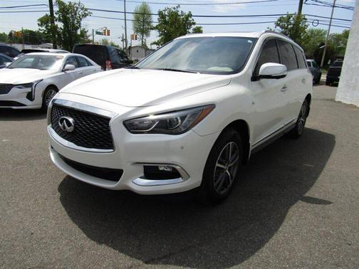 Majestic White 2019 INFINITI QX60 Luxe