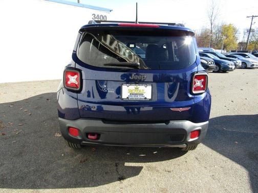 2017 Jeep Renegade Trailhawk