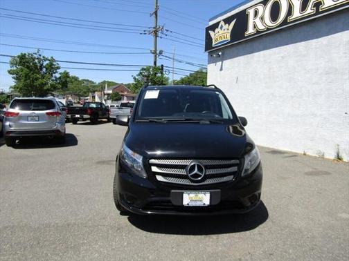 2017 Mercedes-Benz Metris Base