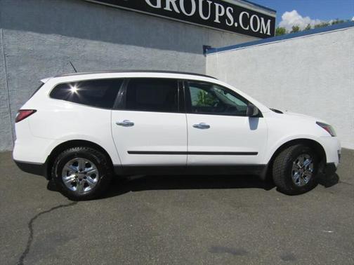 2017 Chevrolet Traverse LS