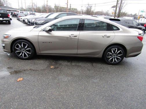 2023 Chevrolet Malibu FWD RS