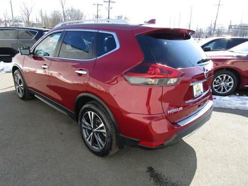 2020 Nissan Rogue SV