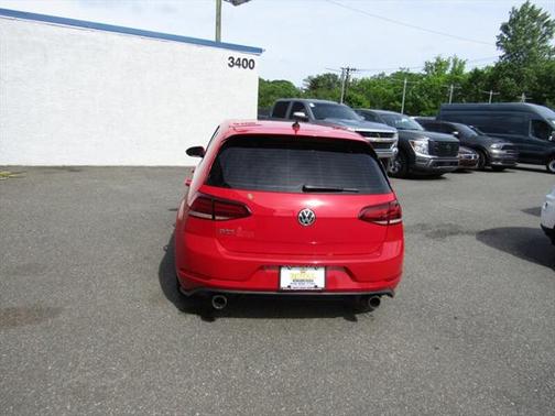 2018 Volkswagen Golf GTI 2.0T S 4-Door