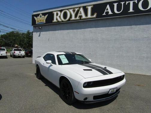 2016 Dodge Challenger SXT