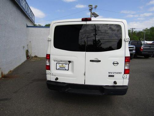 2017 Nissan NV Cargo NV2500 HD S V6