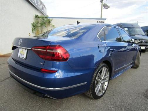 2017 Volkswagen Passat 1.8T R-Line w/Comfort