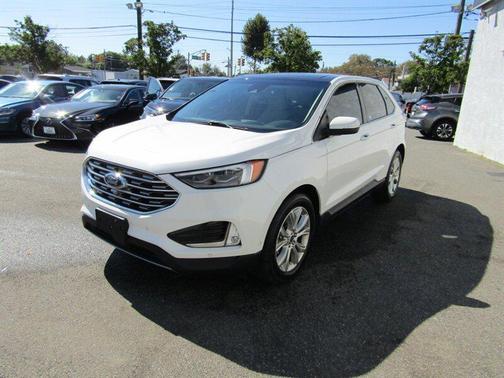 2020 Ford Edge Titanium