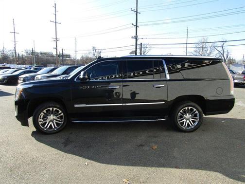 2019 Cadillac Escalade ESV Standard