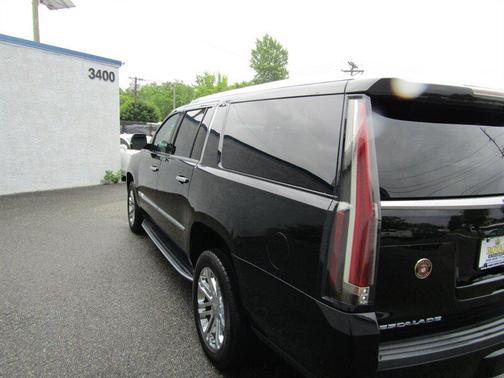 2019 Cadillac Escalade ESV Standard