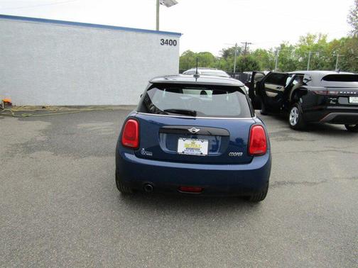2017 MINI Hardtop Cooper