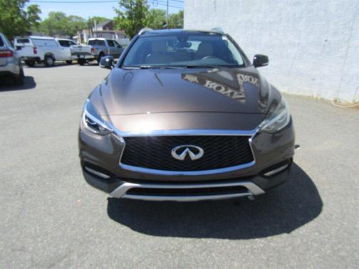 Chestnut Bronze 2018 INFINITI QX30 Premium