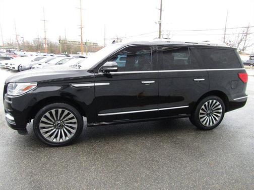 Black Velvet 2018 Lincoln Navigator Reserve