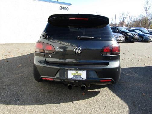2013 Volkswagen Golf R 4-Door w/DCC & Navigation