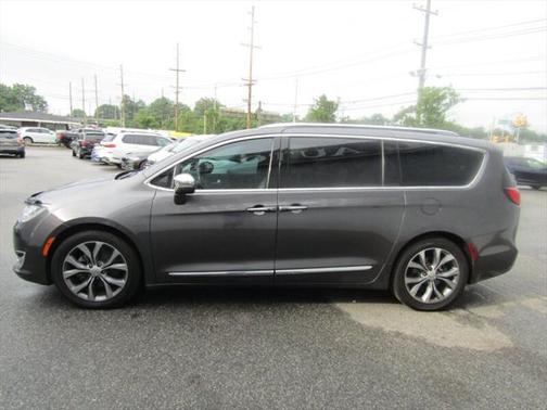 2017 Chrysler Pacifica Limited
