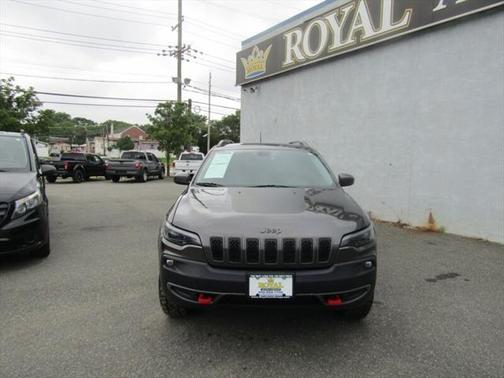 2020 Jeep Cherokee Trailhawk