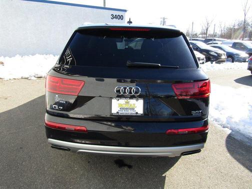 2017 Audi Q7 3.0T Premium