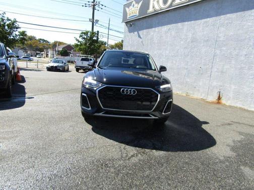 2022 Audi Q5 45 S line Premium