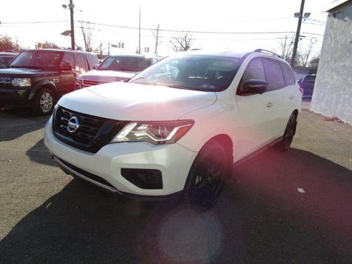 2018 Nissan Pathfinder SL