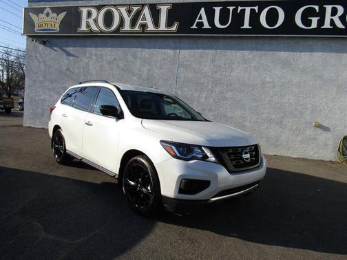2018 Nissan Pathfinder SL