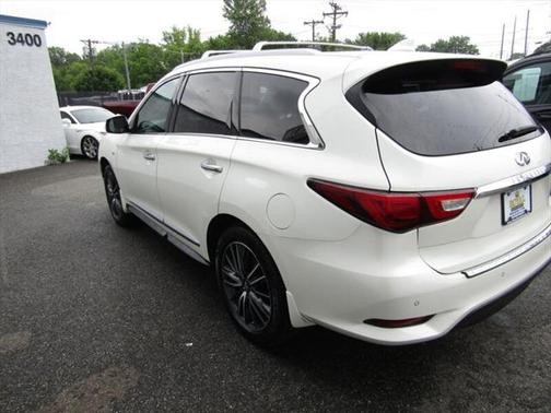2016 INFINITI QX60 Base