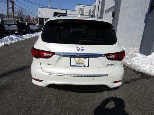 2017 INFINITI QX60 Base