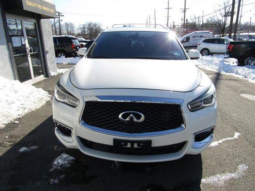 2017 INFINITI QX60 Base