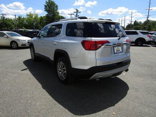 2018 GMC Acadia SLE-2