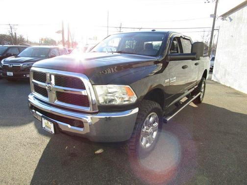 2018 RAM 2500 Tradesman Crew Cab 4x4 6'4' Box