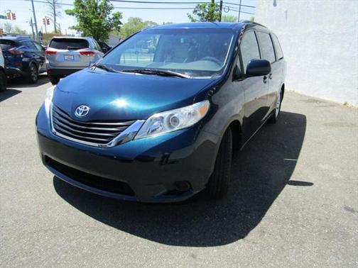 2012 Toyota Sienna LE