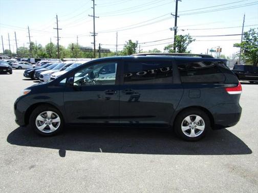2012 Toyota Sienna LE